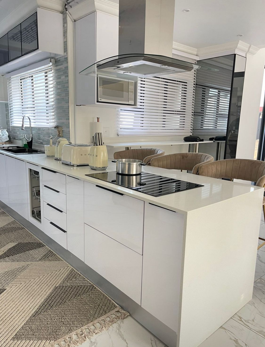 Modern Living Room Design